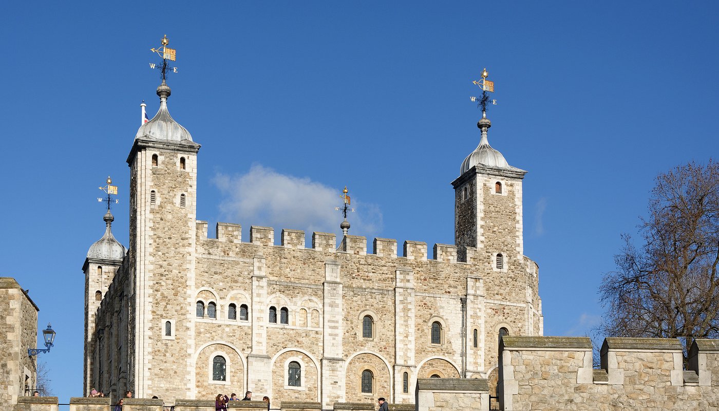  The Tower of London is a historic castle that has been used as a palace, prison, and fortress. It is home to the Crown Jewels.